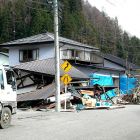 earthquake-hakuba-2014-04.jpg